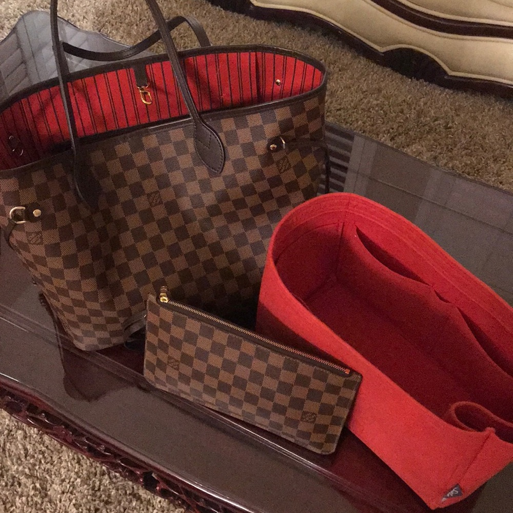 ❌sold❌Louis Vuitton Neverfull MM Ebene/Red